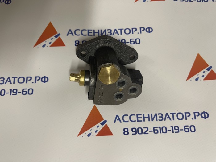 Насос масляный для вакуумного насоса Jurop PNR 122d ПНР 122 ПНР 124 правое вращение 4024251000