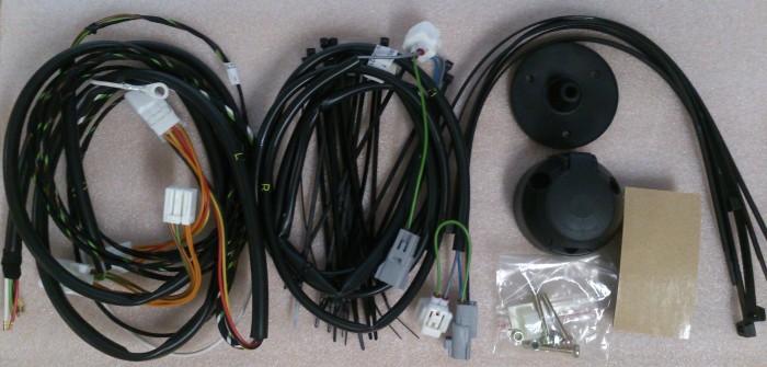 Комплект проводов фаркопа TOYOTA RAV 4 2006 7PIN LHD PZ457X056000