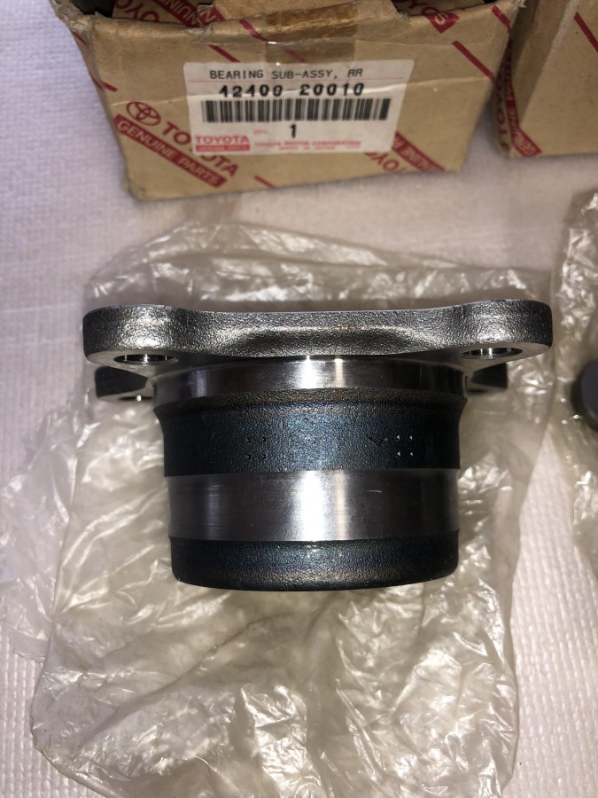 Ступица задняя WO ABS TOYOTA CALDINA, CARINA, CORONA/CARINA 2/CARINA E  4240920010