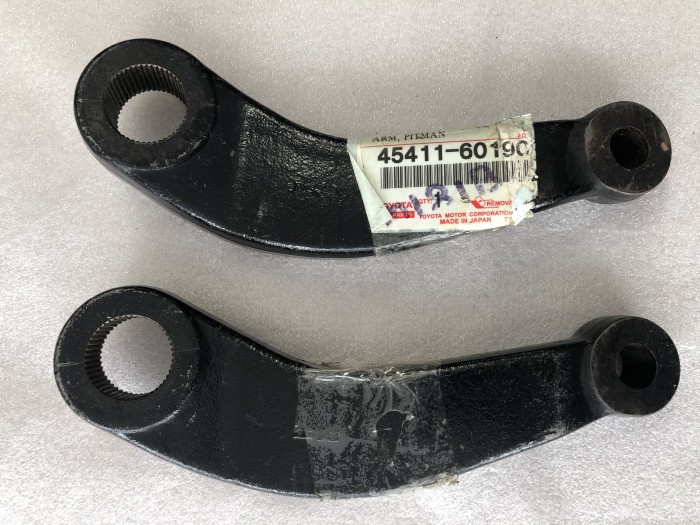 Сошка рулевого механизма TOYOTA LAND CRUISER 4541160190