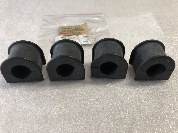 Втулка стабилизатора TOYOTA Hiace LH102 4881526300