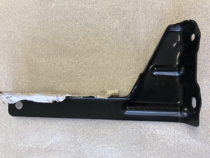 Кронштейн крепления противотуманной фары Lexus GX470 TOYOTA 5327260010