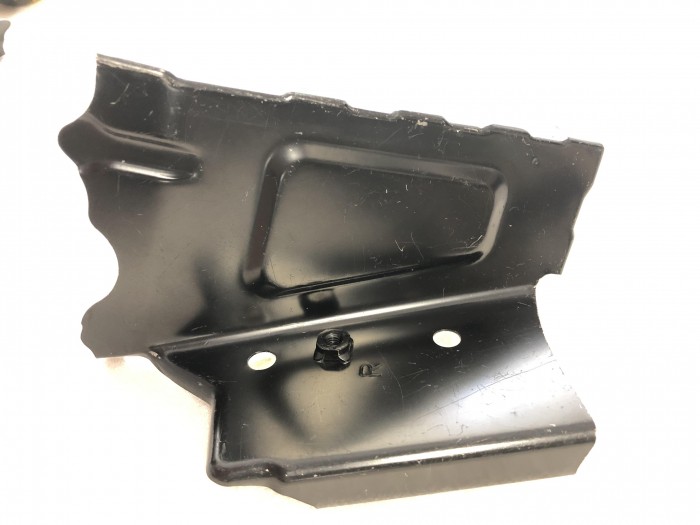 Кронштейн крыла переднего правого TOYOTA RAV4 A20 5721842010