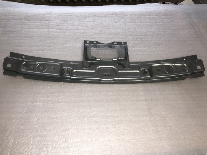 Ребро жесткости Toyota COROLLA E120 6310213100