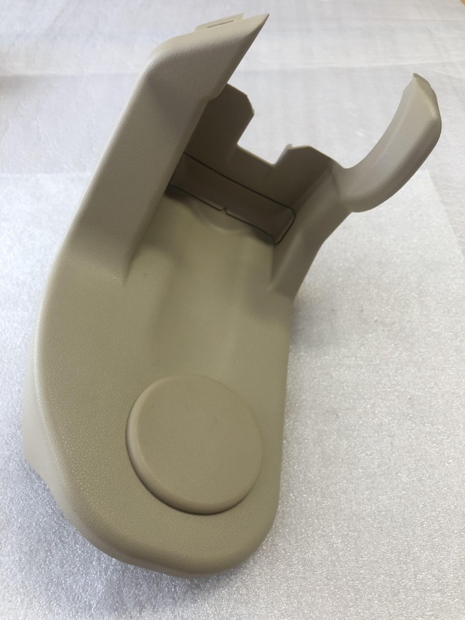 Накладка крепления сиденья Lexus LX570 J201 7169160090A0