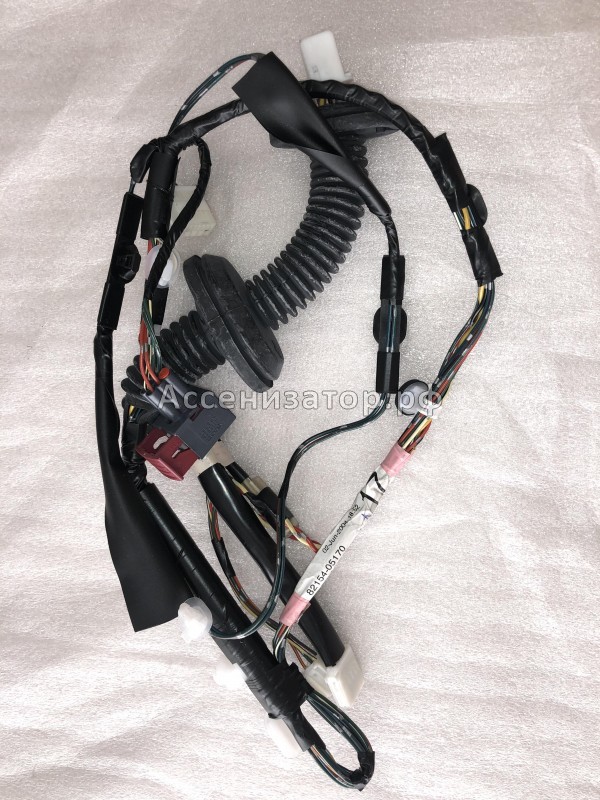 Жгут проводов задней левой двери TOYOTA Avensis II 2003-2008 8215405170