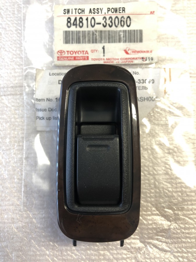 Кнопка стеклоподъемника задняя Toyota Camry V20 8481033060