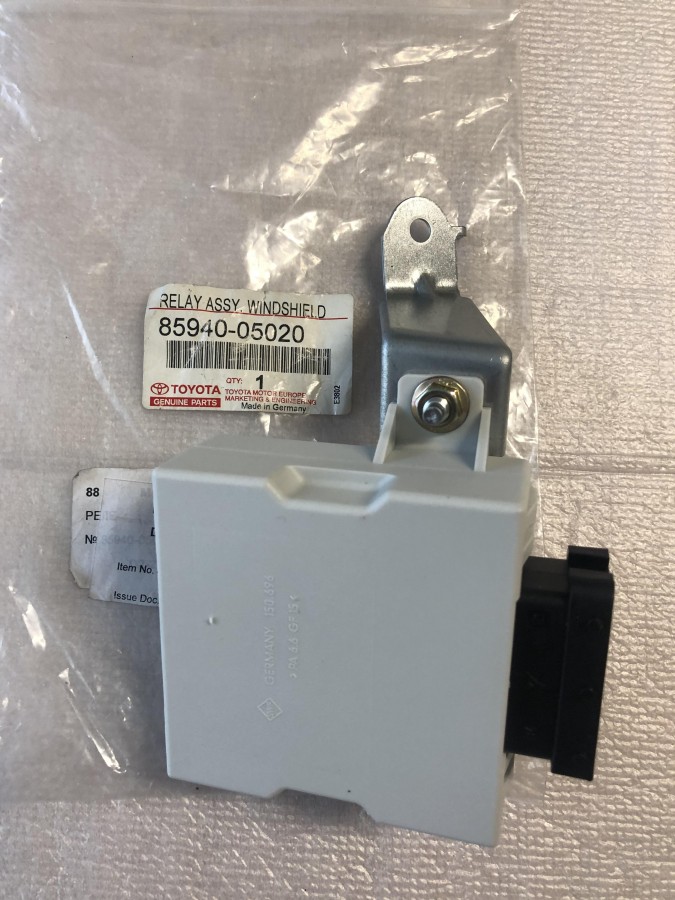 Реле стеклоочистителей Toyota Avensis Т250 2003-2008 8594005020