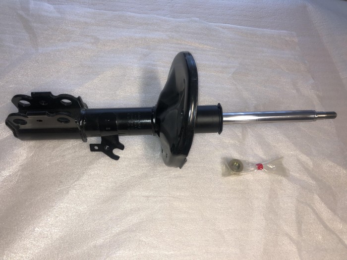 Амортизатор передний правый TOYOTA Camry V40 4851039235