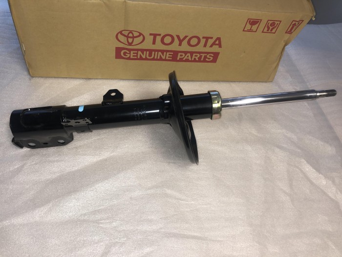 Амортизатор передний левый TOYOTA RAV4 4852042120