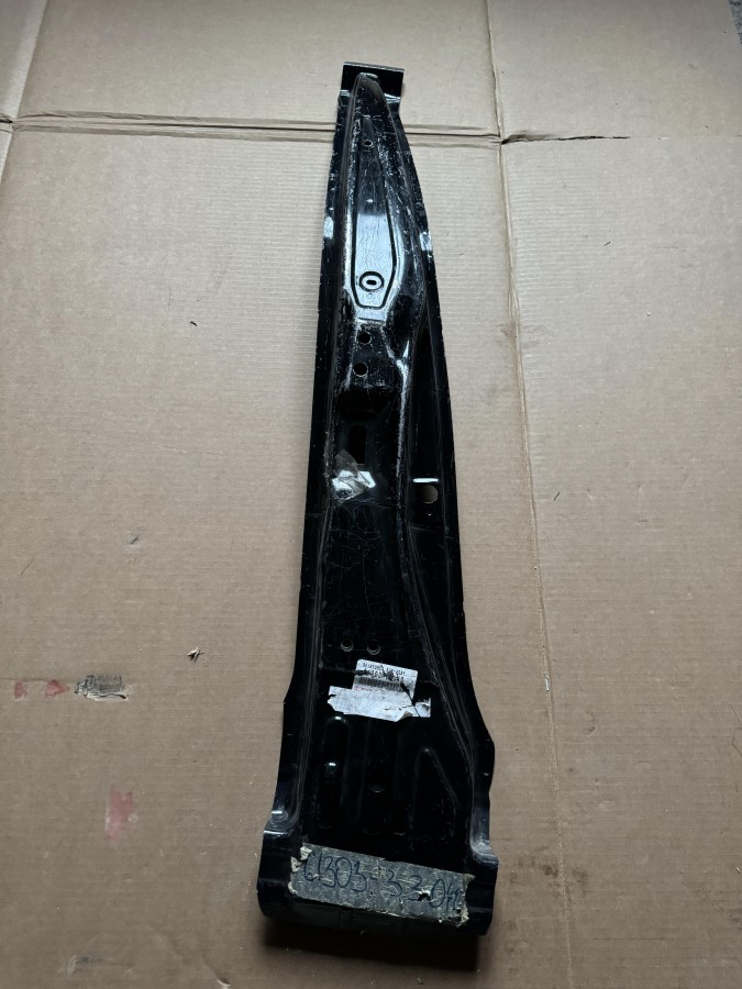 Стойка кузова центральная правая Toyota Camry ACV30 6130333040