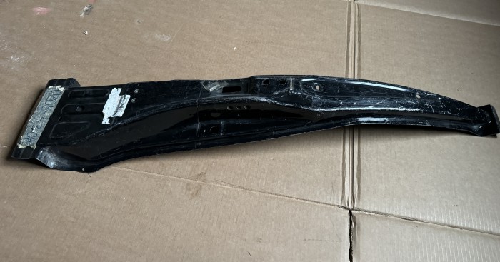 Стойка кузова центральная правая Toyota Camry ACV30 6130333040