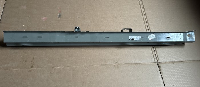 Порог правый Toyota Avensis T250 2003-2009 6140305010