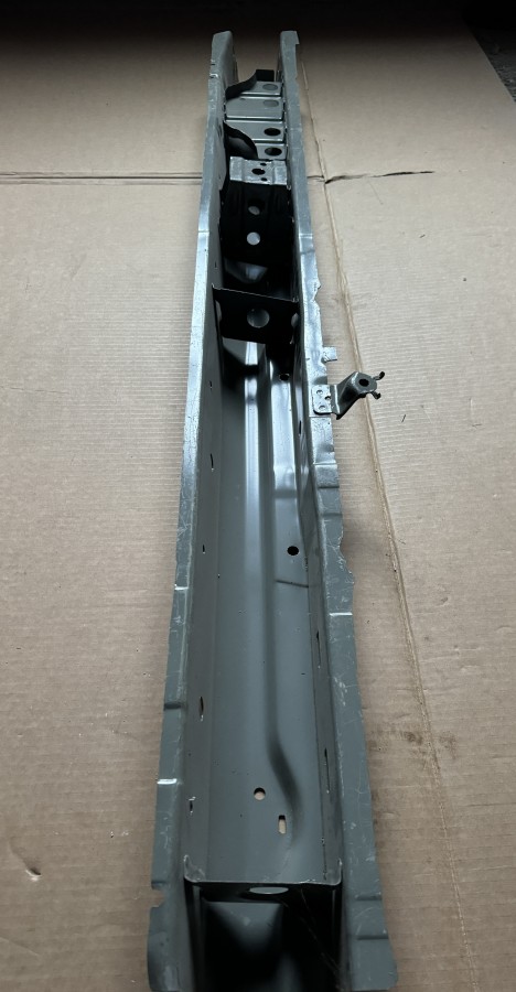 Порог правый Toyota Avensis T250 2003-2009 6140305010